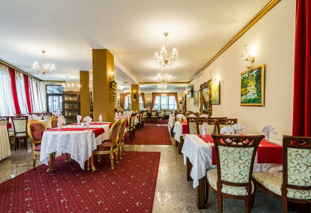 Elegant Lux Bansko - Food and dining